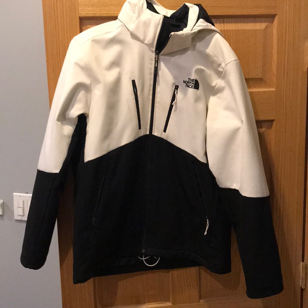 North Face Winter coat w/hood
